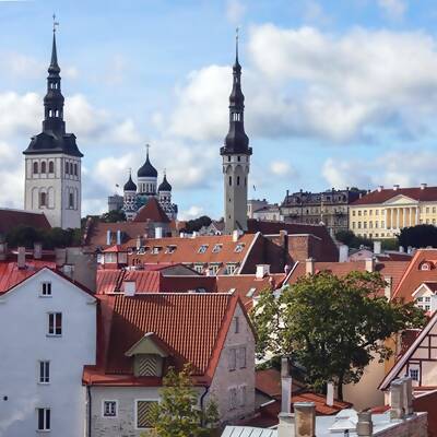 Mit der Tallinn Card, einer All-inclusive-Karte, kannst du die Stadt auf die bequemste Art und Weise erkunden, die Top-Sehenswürdigkeiten erkunden, die öffentlichen Verkehrsmittel kostenlos nutzen und von tollen Angeboten und Rabatten profitieren. - Wellnessurlaub